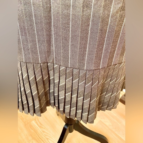 Y2K,  Nygård Collection Petites greyish brown/pink pinstripe accordion hem skirt - Picture 7 of 13